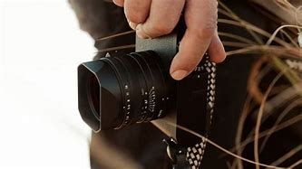 Don't Buy Until You Read This: Sigma 17 40Mm F 1 8 Dc Art vs Leica Q3 Monochrom